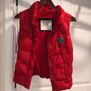 A&F red vest, fits like a small